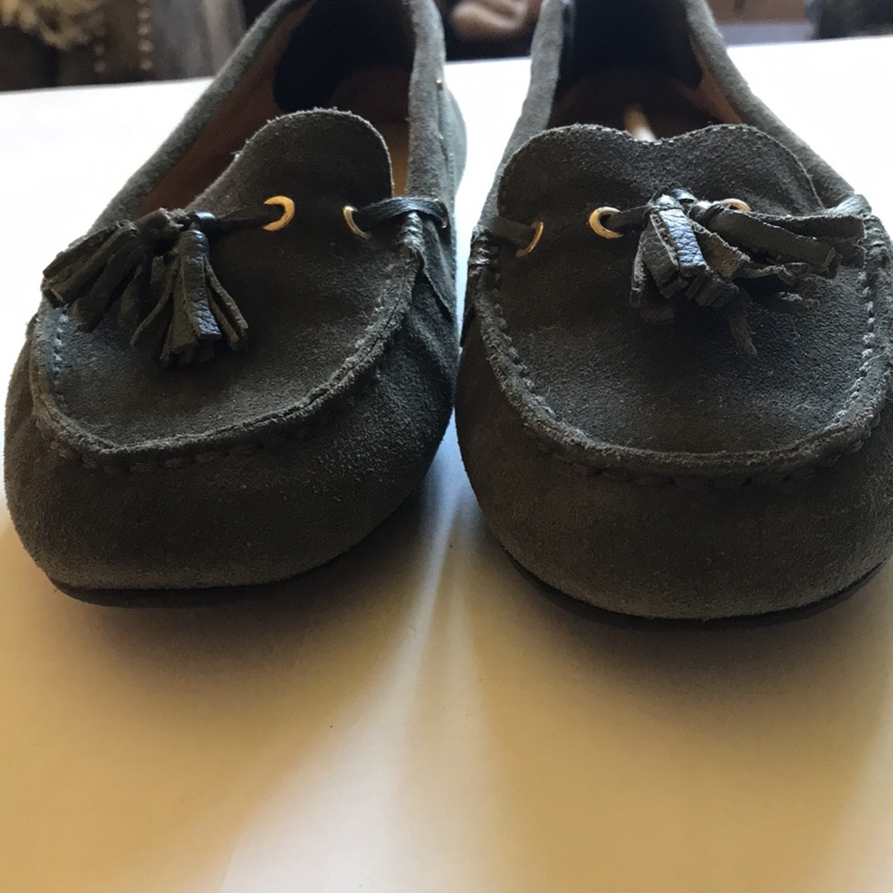 Olive Green Driving Moccasin Shoes Talbots 7.5M - Picture 2 of 6